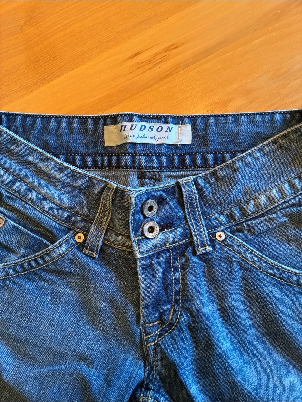 Hudson 2000’s size 25 low rise flare jeans